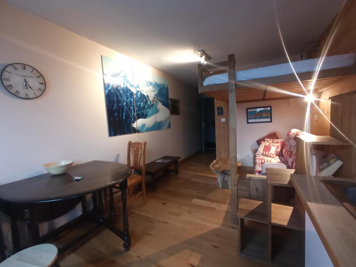 Ferienwohnung Le Refuge De L'Aiguille Chamonix Exterior foto